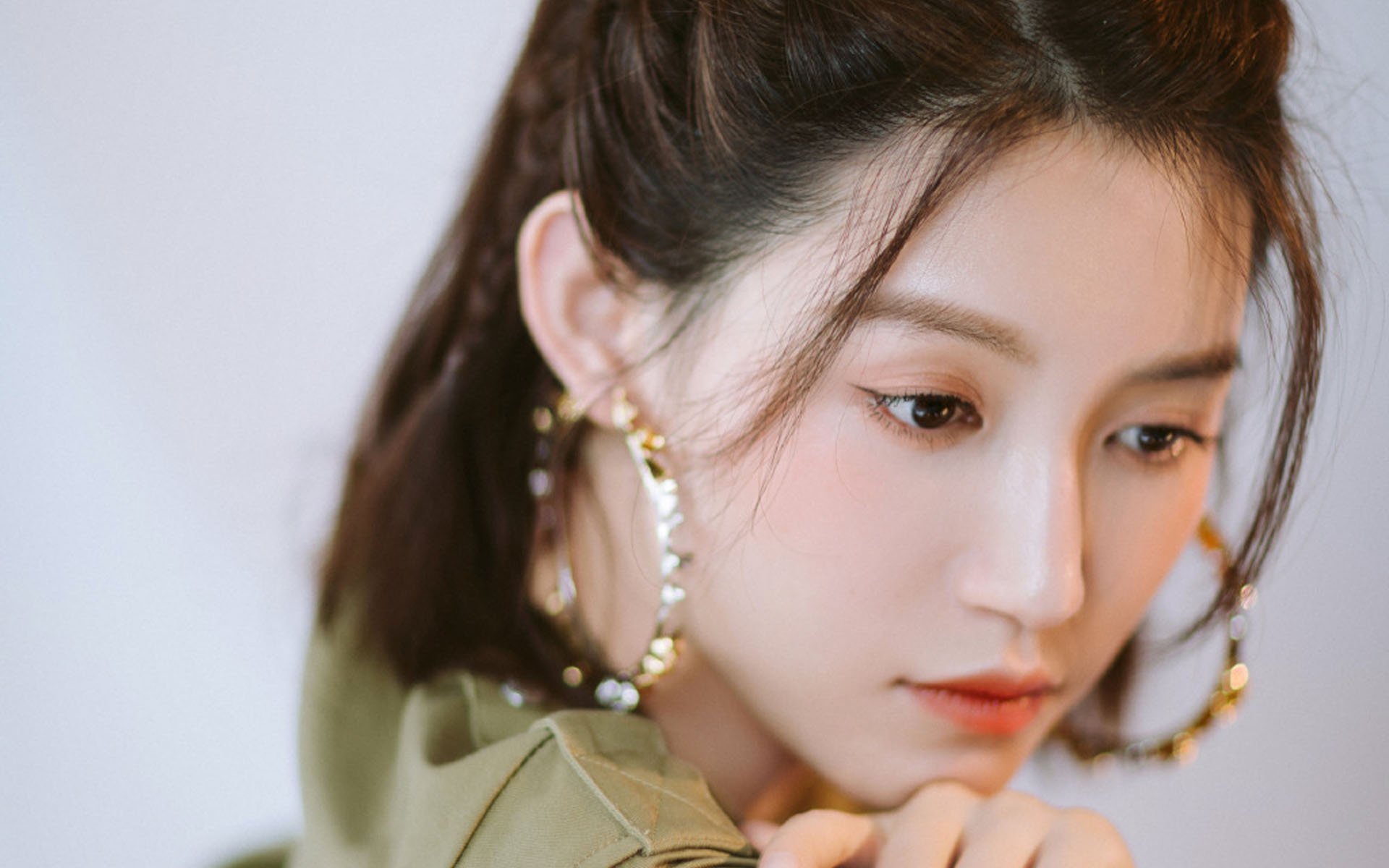 “中国足球+文化创意”产业融合创新推动行业转型升级，振兴中国足球产业的设计方案