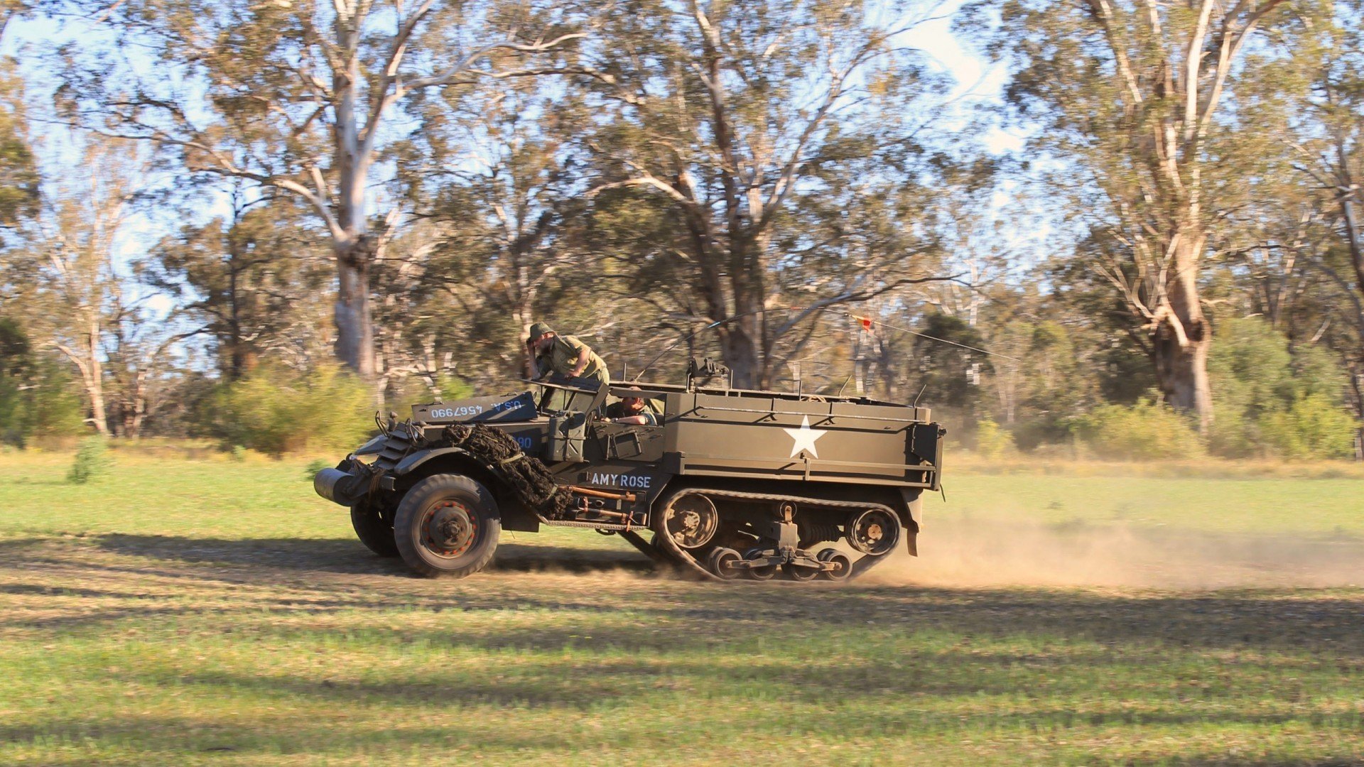 华体会登陆-经典车型与赛道的黄金年代，经典赛车图片
