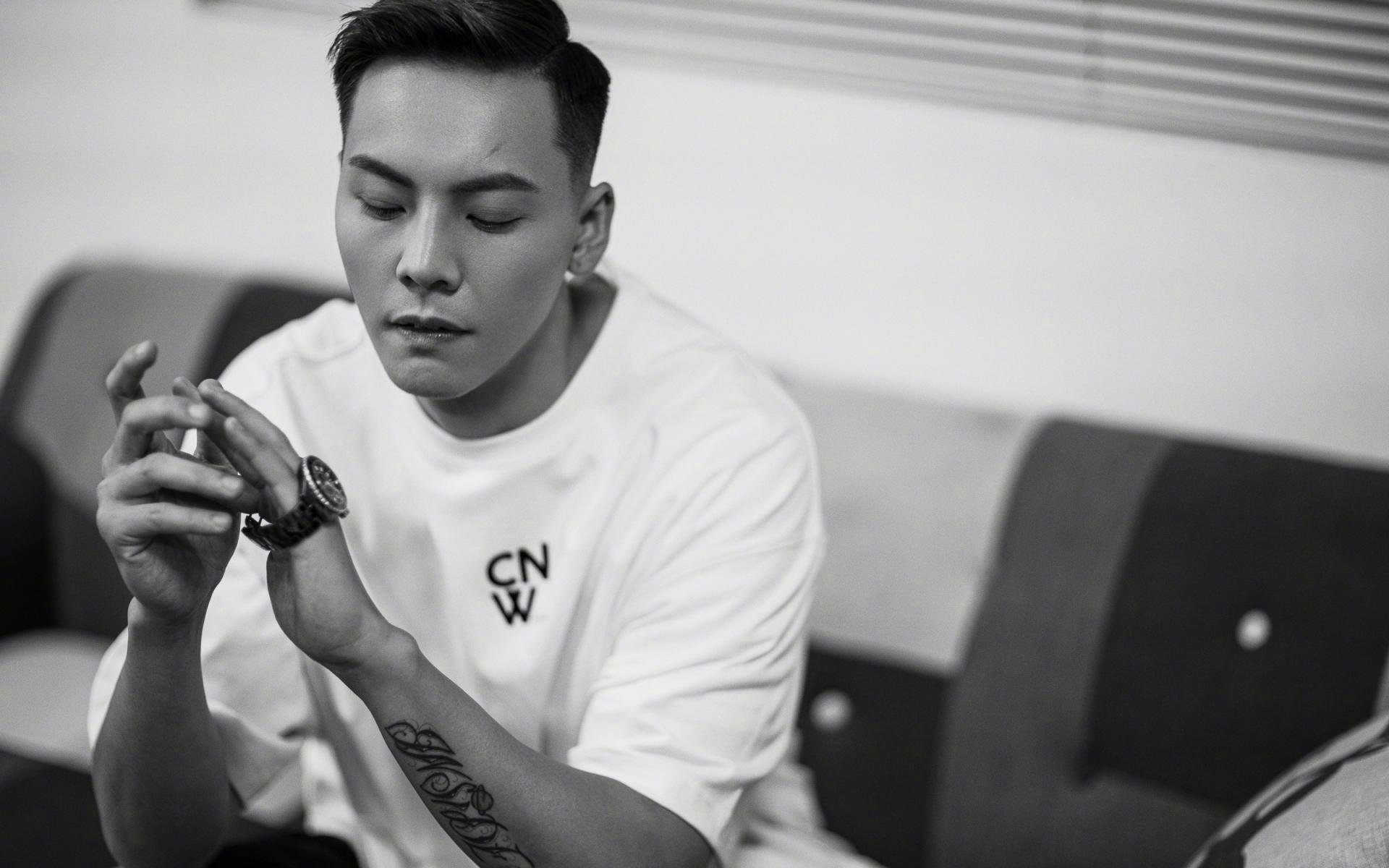 足球联赛引入VAR技术，减少误判提升比赛公正，足球比赛var什么意思